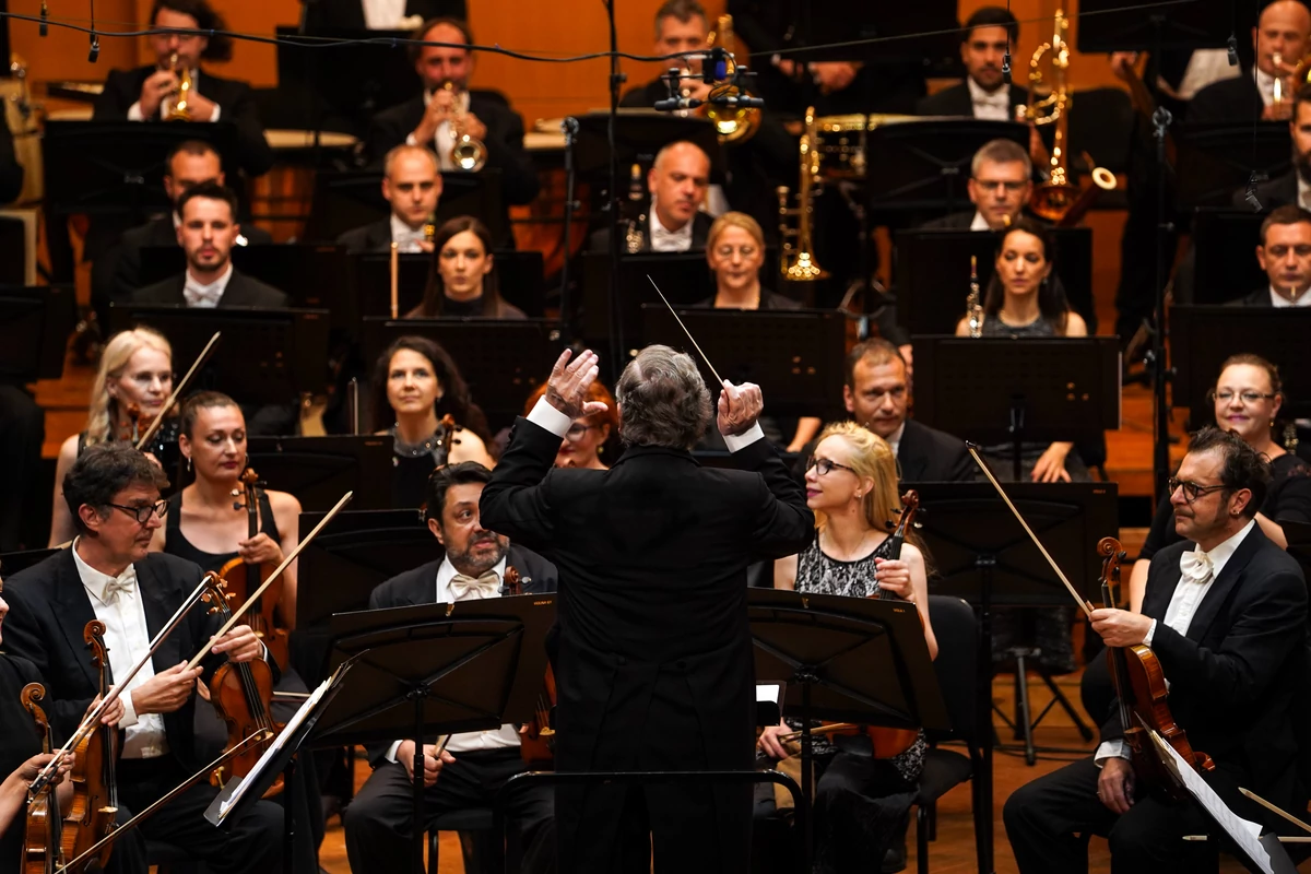 Živimo za aplauz, ali na žalost ne živimo od aplauza”: Beogradska filharmonija ukazala na težak položaj muzičara