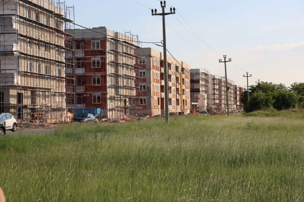 TRIBINA „LOV NA NADSTREŠNICE“